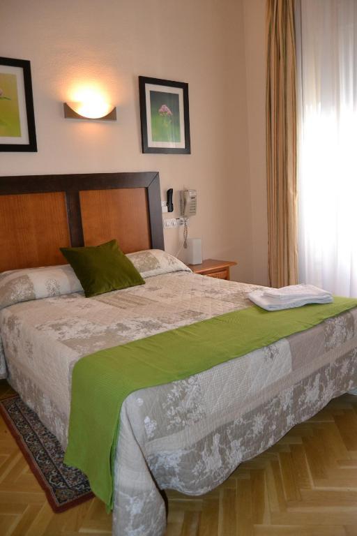 Hostal Greco Gran Via Madrid Exterior photo