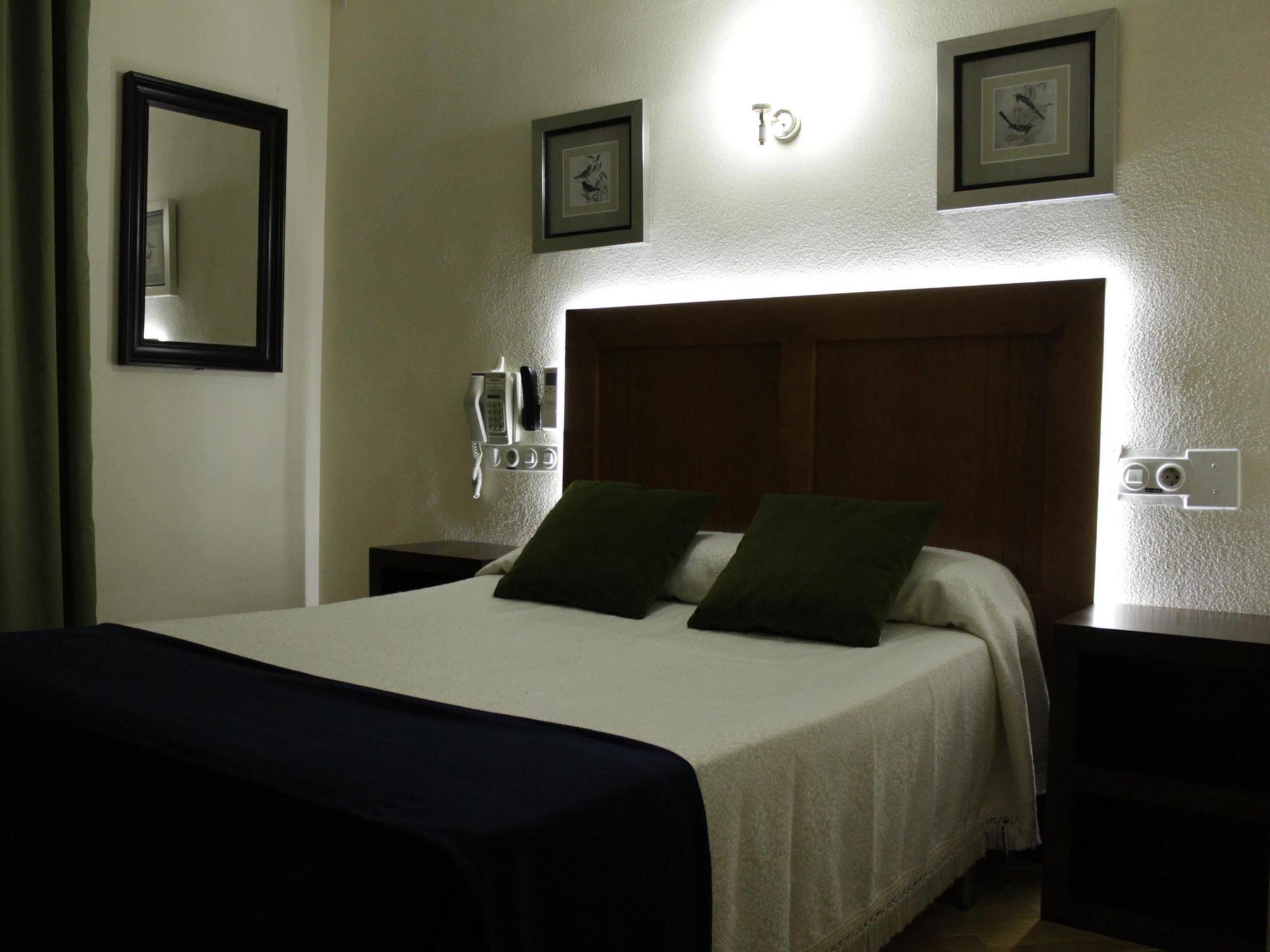 Hostal Greco Gran Via Madrid Exterior photo