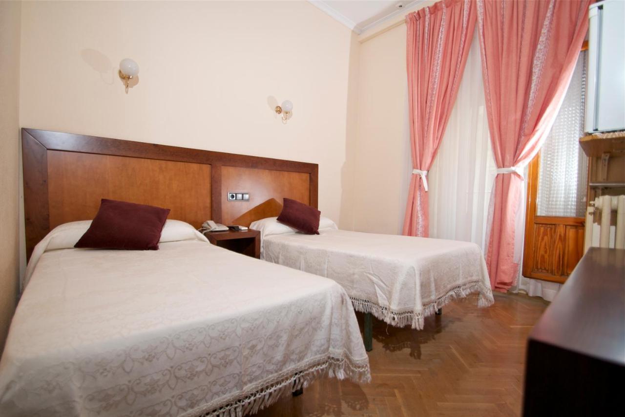 Hostal Greco Gran Via Madrid Exterior photo